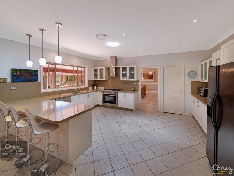 2 Davenport Drive, Wallacia NSW 2745
