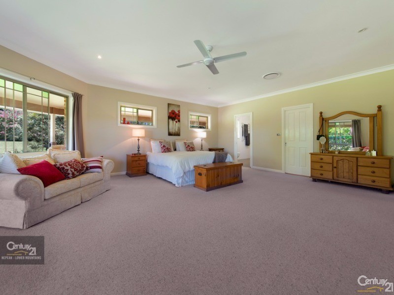 2 Davenport Drive, Wallacia NSW 2745