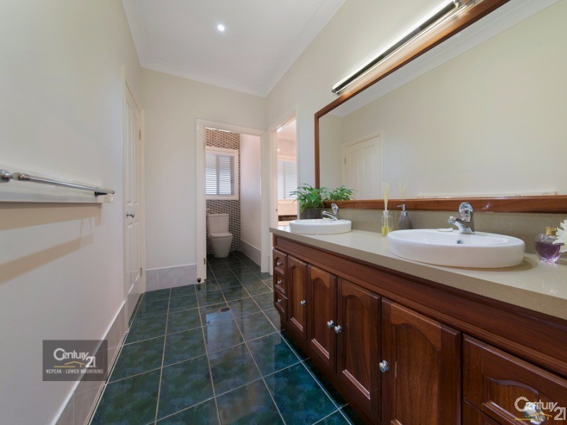 2 Davenport Drive, Wallacia NSW 2745