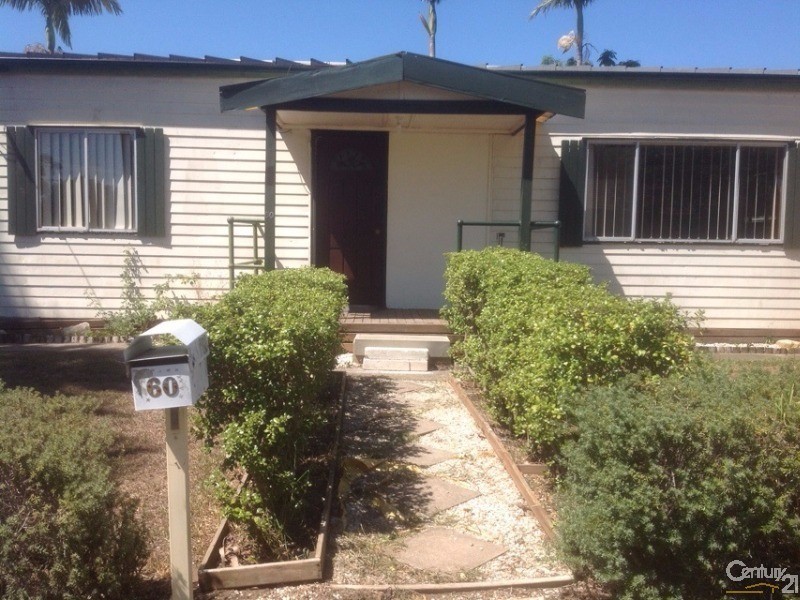 60 Thirteenth Street, Warragamba NSW 2752