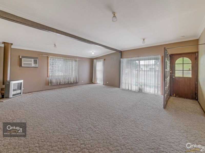 60 Weir Road, Warragamba NSW 2752