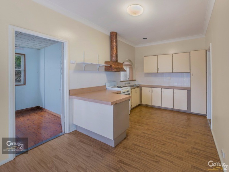 60 Weir Road, Warragamba NSW 2752