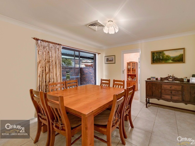 13 Green Street, Wallacia NSW 2745