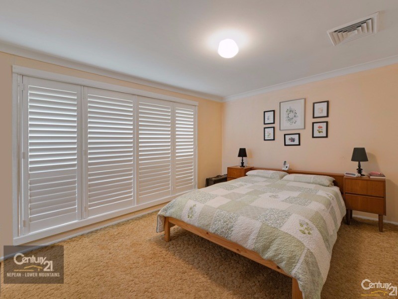 13 Green Street, Wallacia NSW 2745