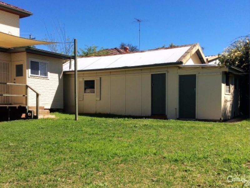 13 Roma Avenue, Wallacia NSW 2745