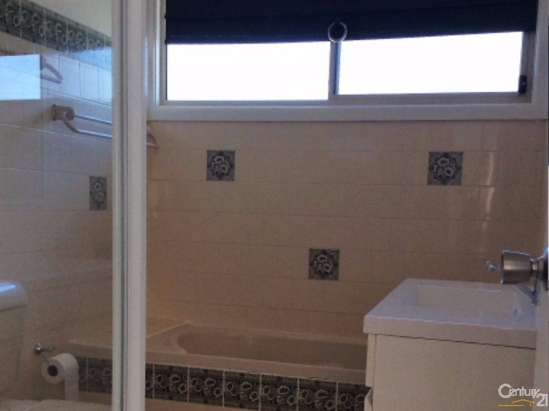 13 Roma Avenue, Wallacia NSW 2745