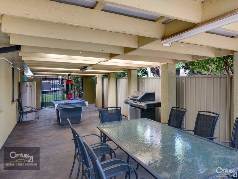 9 Schoolhouse Road, Regentville NSW 2745