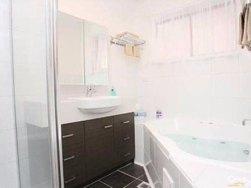 9 Hill Street, Glenbrook NSW 2773