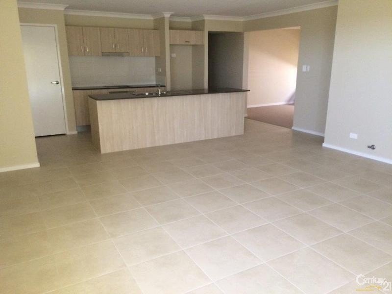 15 Hassall Way, Glenmore Park NSW 2745