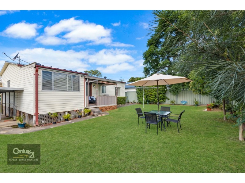 9 First Street, Warragamba NSW 2752