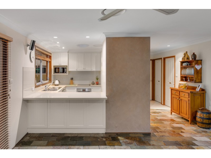 15 Sales Avenue, Silverdale NSW 2752