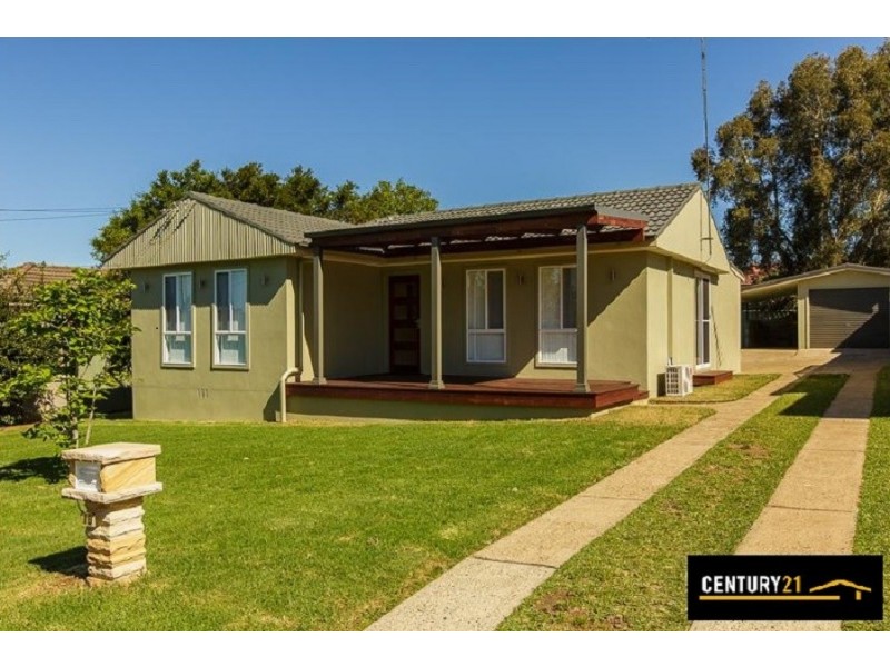 16 Peter Pan Avenue, Wallacia NSW 2745