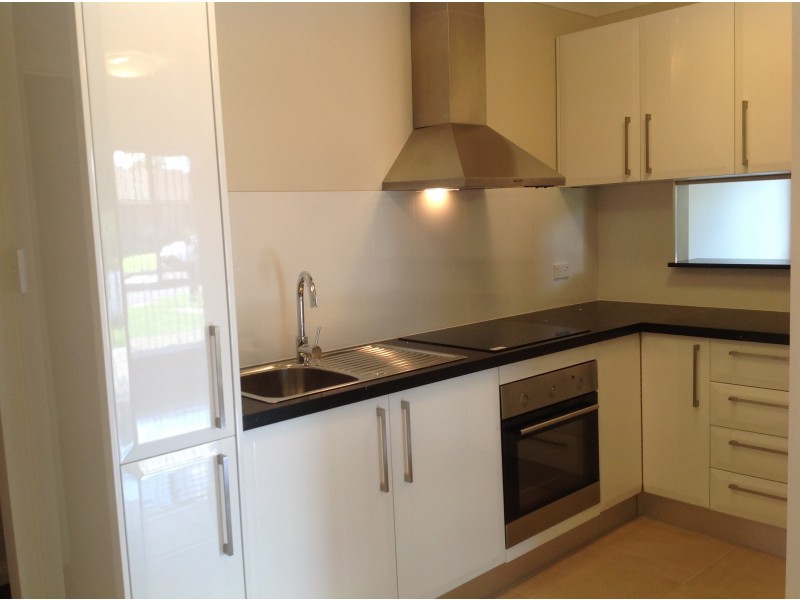 16 Peter Pan Avenue, Wallacia NSW 2745