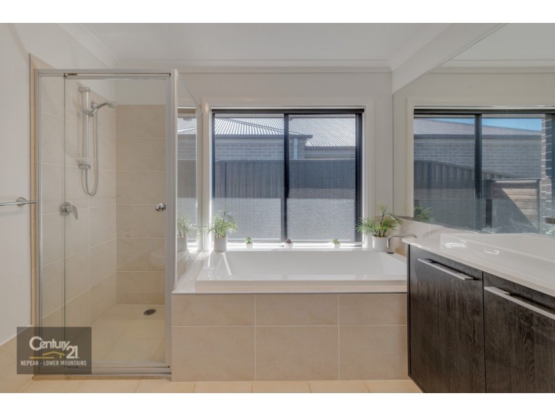 46 Tall Trees, Glenmore Park NSW 2745