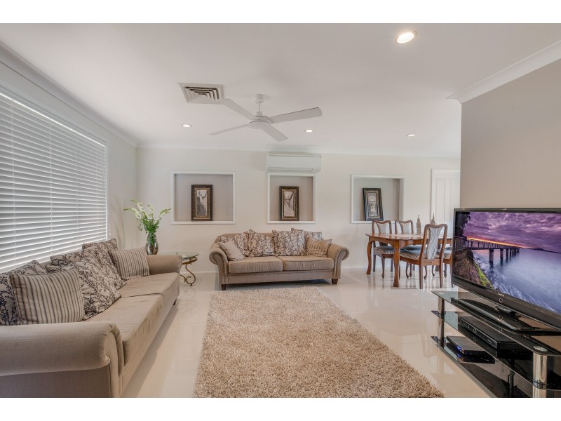 9 Denton Place, Wallacia NSW 2745