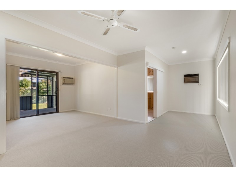 9 First Street, Warragamba NSW 2752