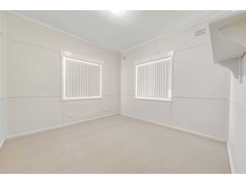 9 First Street, Warragamba NSW 2752