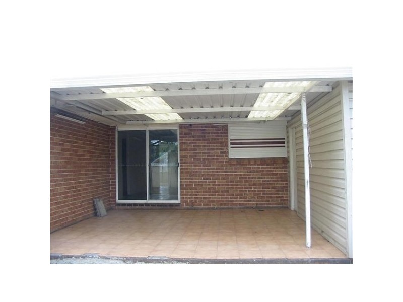 3 Zuni Close, Bossley Park NSW 2176