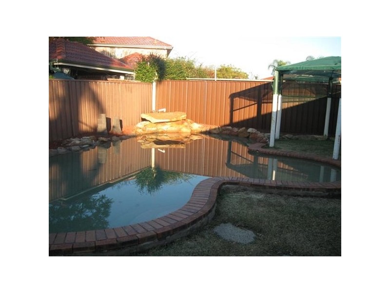 Edensor Park NSW 2176