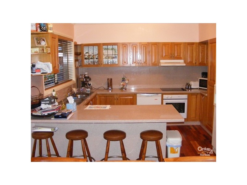 6 Hale Place, Fairfield Heights NSW 2165