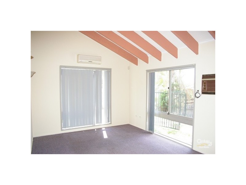 16 Tuncurry Street, Bossley Park NSW 2176