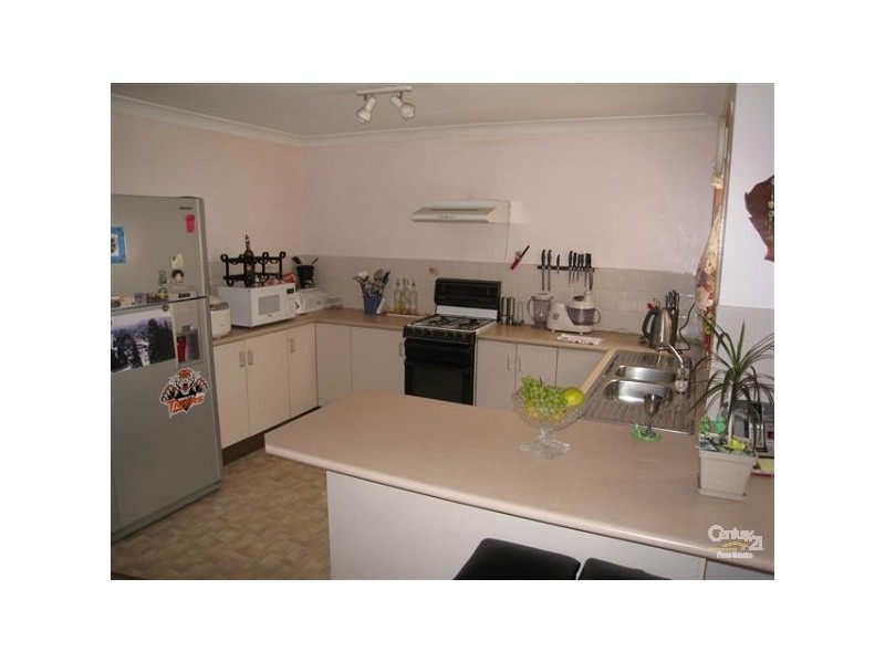 Edensor Park NSW 2176