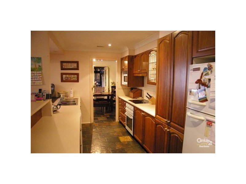 4 Teak Close, Bossley Park NSW 2176