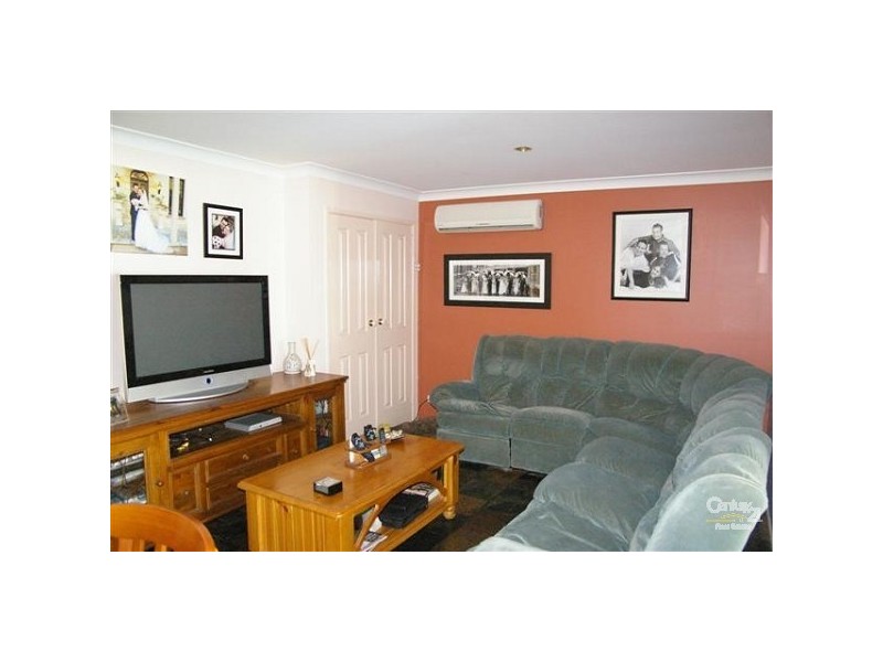 4 Teak Close, Bossley Park NSW 2176