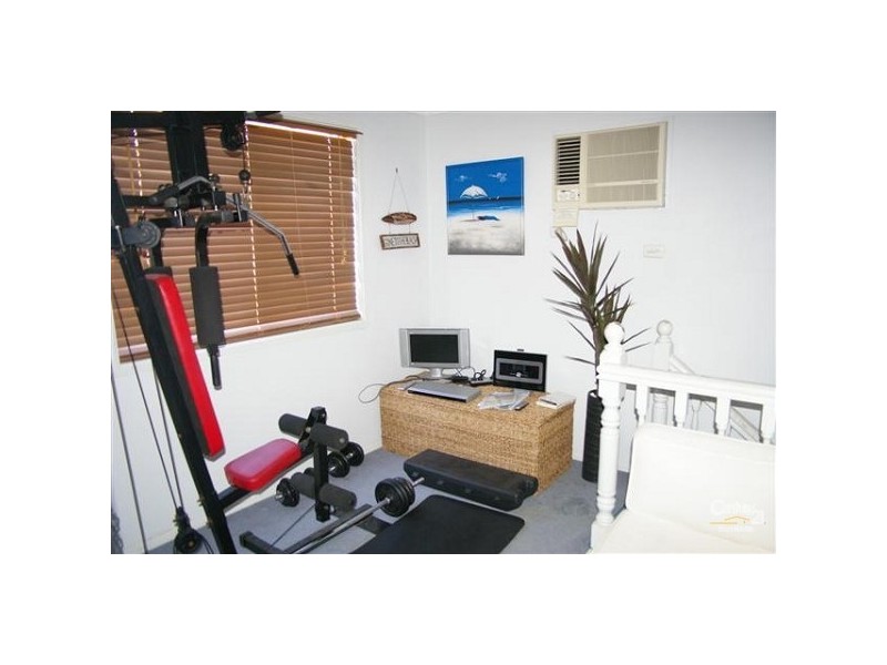 4 Teak Close, Bossley Park NSW 2176