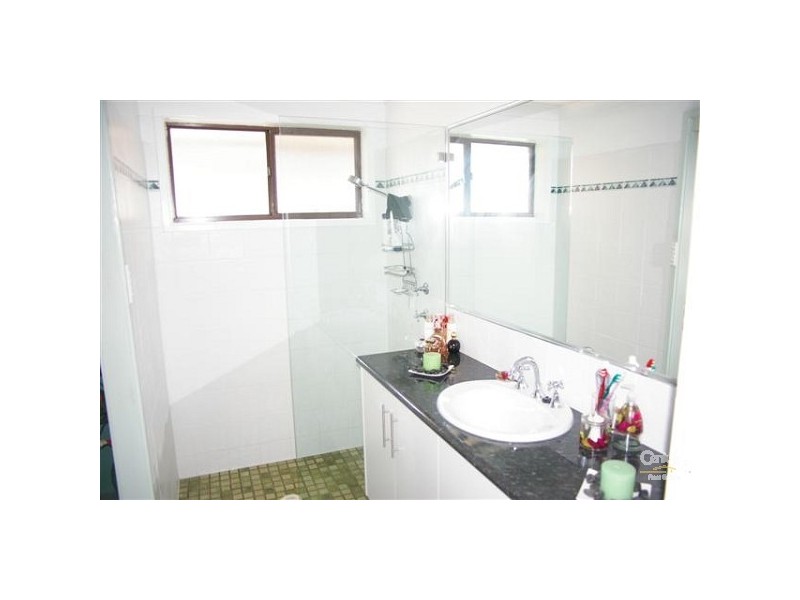 4 Teak Close, Bossley Park NSW 2176