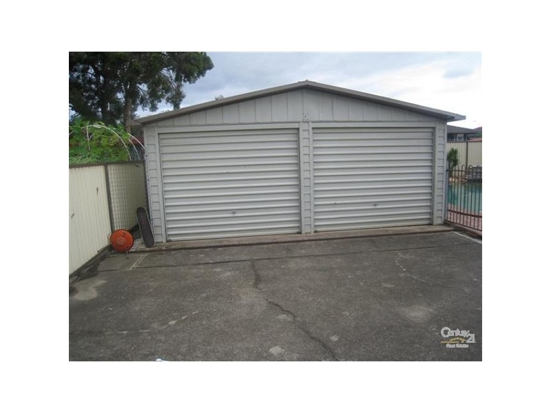 19 Napier Place, Bossley Park NSW 2176
