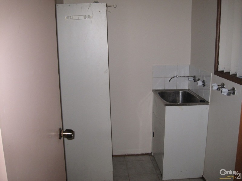 Greenfield Park NSW 2176