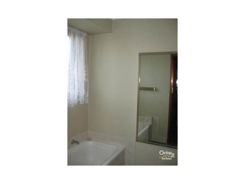 Bossley Park NSW 2176