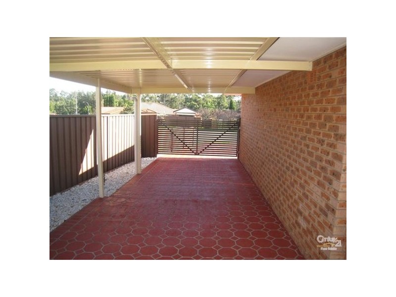 8 Castlereagh Street, Bossley Park NSW 2176