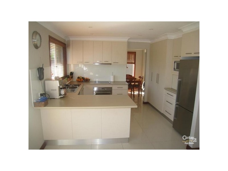 49 Bettong Crescent, Bossley Park NSW 2176