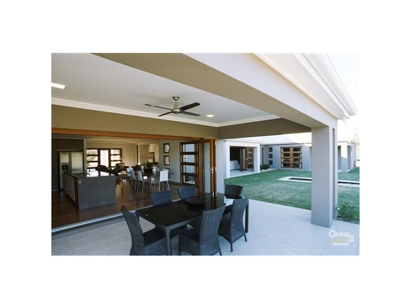 2 Portrush Crescent, Luddenham NSW 2745