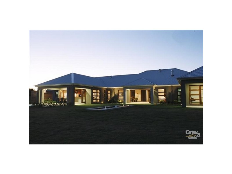 2 Portrush Crescent, Luddenham NSW 2745
