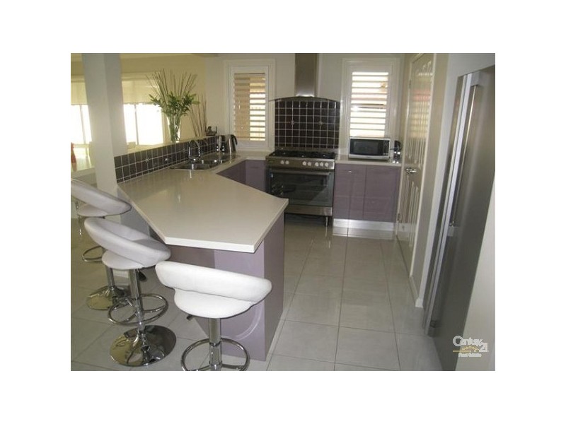 9 Holbrook Street, Bossley Park NSW 2176