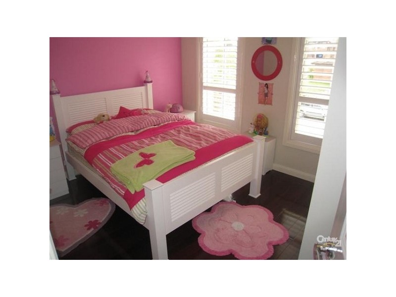 9 Holbrook Street, Bossley Park NSW 2176