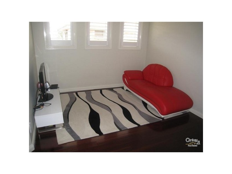 9 Holbrook Street, Bossley Park NSW 2176