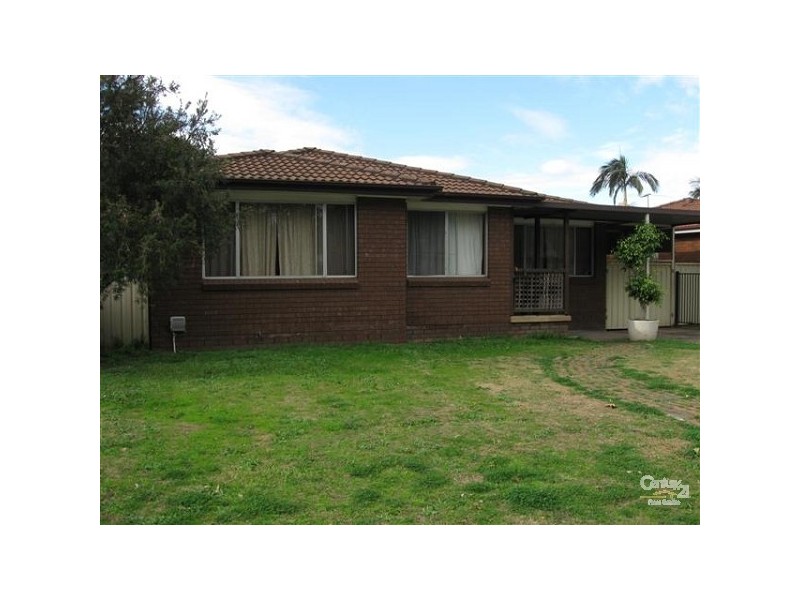 5 Belfield Road, Bossley Park NSW 2176