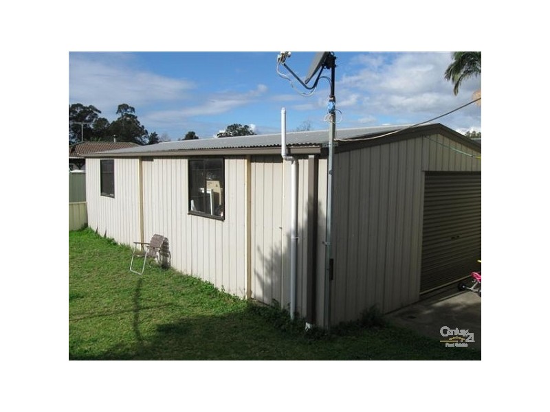 5 Belfield Road, Bossley Park NSW 2176
