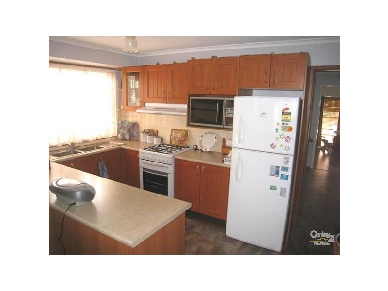 9 Benghazi Street, Bossley Park NSW 2176