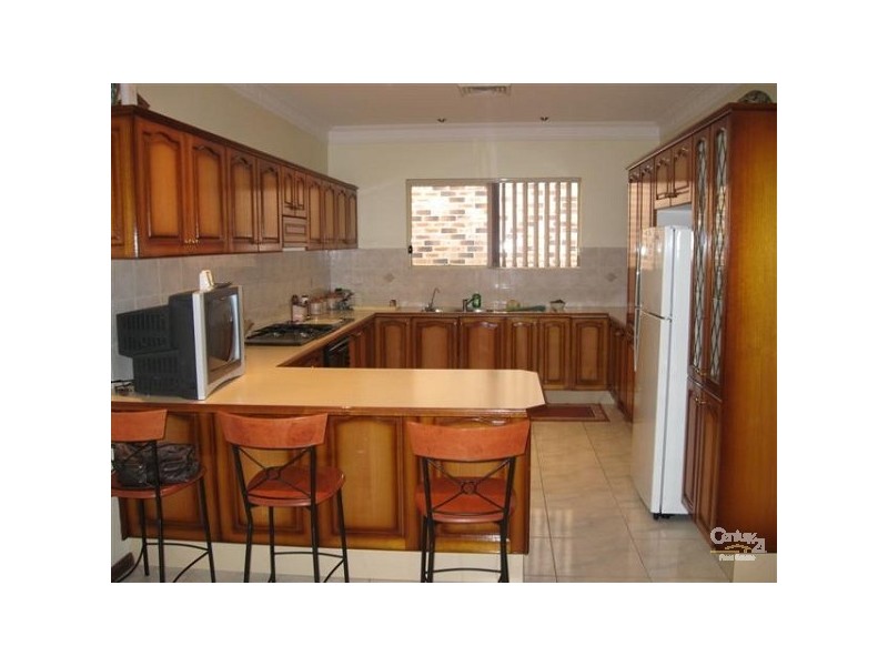 75 Stockdale Crescent, Abbotsbury NSW 2176