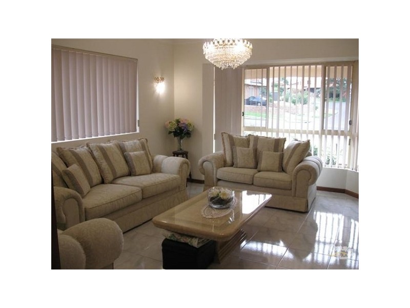 75 Stockdale Crescent, Abbotsbury NSW 2176