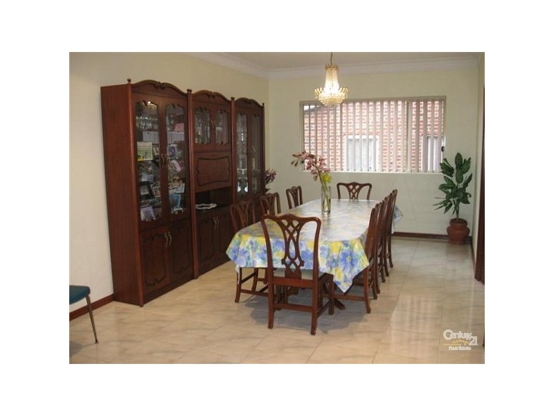 75 Stockdale Crescent, Abbotsbury NSW 2176