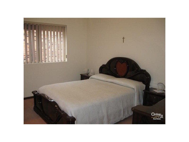 75 Stockdale Crescent, Abbotsbury NSW 2176