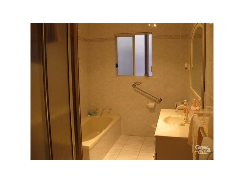 75 Stockdale Crescent, Abbotsbury NSW 2176