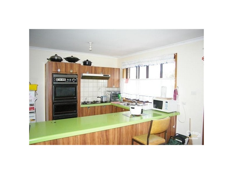 6 Lachlan Street, Bossley Park NSW 2176