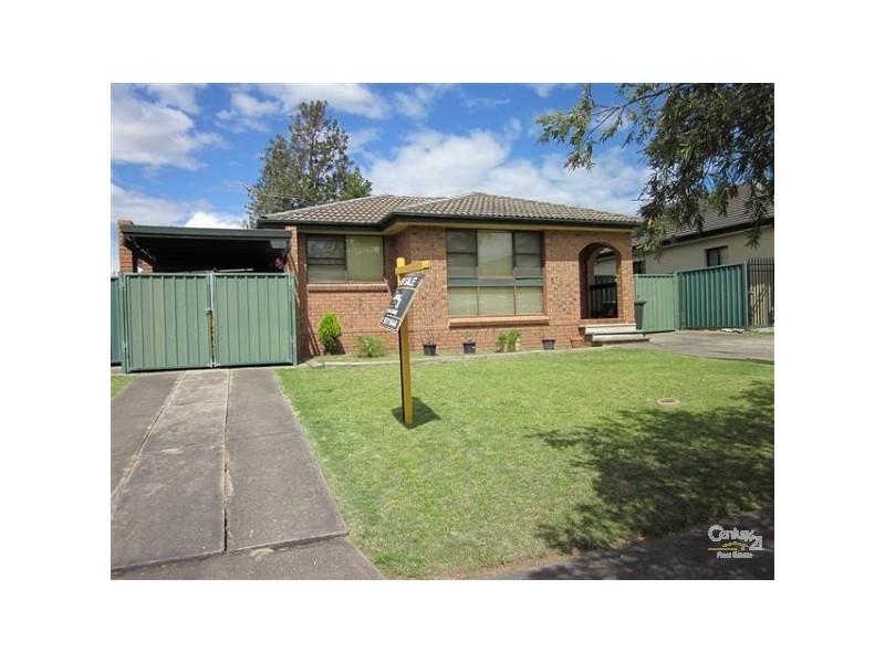 10 Lachlan Street, Bossley Park NSW 2176
